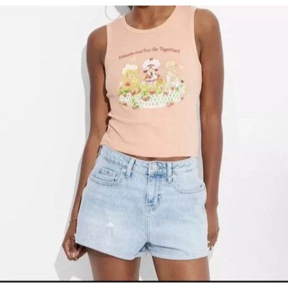 NWT Women's Strawberry Shortcake Graphic Tank Top Small